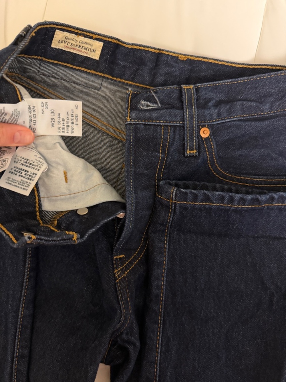 Levi’s 501 Straight Leg Jean in Dark Blue - Picture 5 of 6